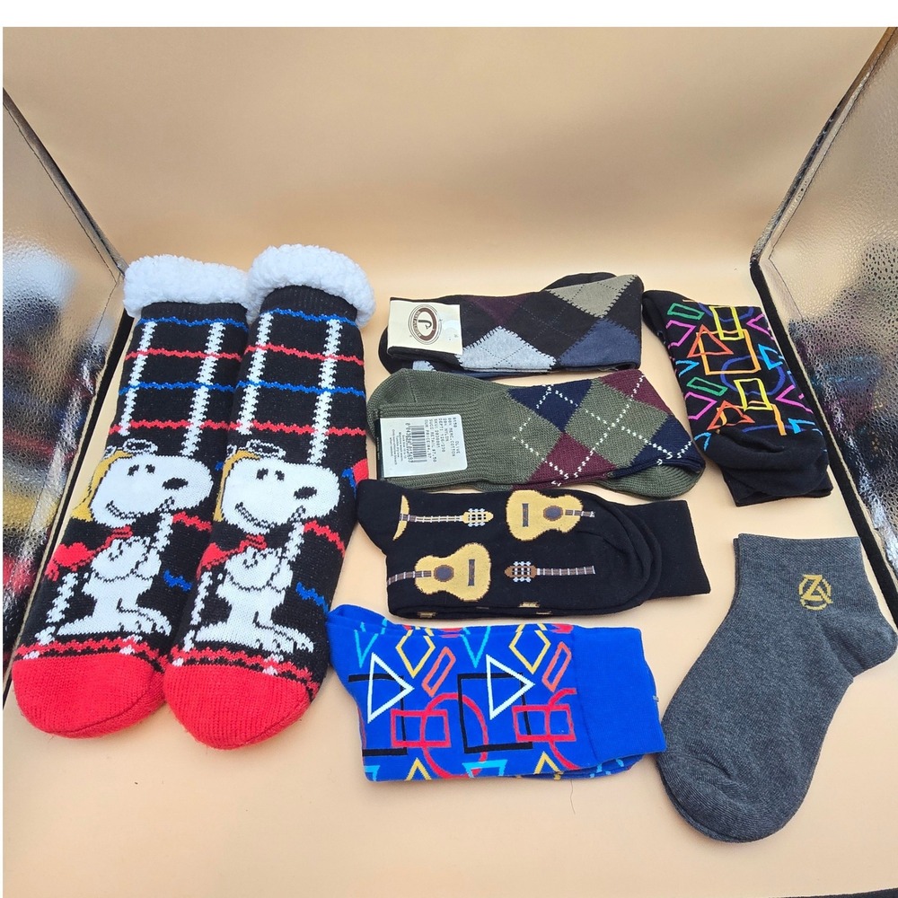 Unisex Mixed Sock Bundle 7 Pairs Snoopy Argyle Geometric Guitar NWT Chas Reed